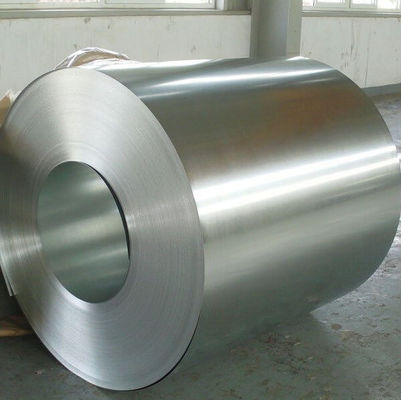 JIS G3321のGalvalumeの鋼鉄コイルAZ121-Z150のGalvalumeロール溶接に打つこと