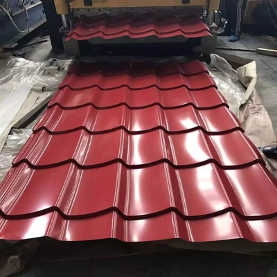 ISO 9001の赤い前に塗られた鉄は610mmを着色した波形の屋根ふきを広げる