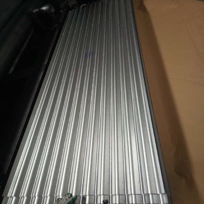 600mm-1250mmの幅によって電流を通される屋根ふきシート20-25umの上のペンキのコーティング