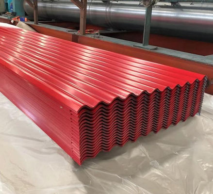 SGCCの赤い金属の屋根ふきはISO 14001が上塗を施してある鋼板を着色するBSIを広げる