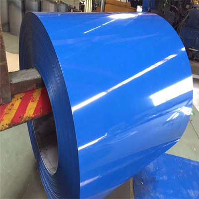 ASTM RAL色8-35um PPGIのコイル600 - 1250mmの前に塗られた青い鋼鉄